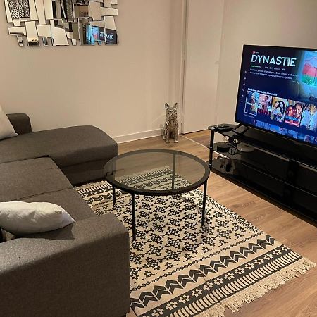 Le Black & White, Hyper Centre - Paisible- Wifi Hd- Netflix- Proche Gare -Ideal Couple Et Business Ниор Екстериор снимка