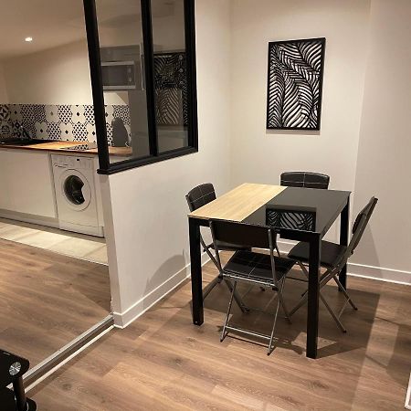 Le Black & White, Hyper Centre - Paisible- Wifi Hd- Netflix- Proche Gare -Ideal Couple Et Business Ниор Екстериор снимка