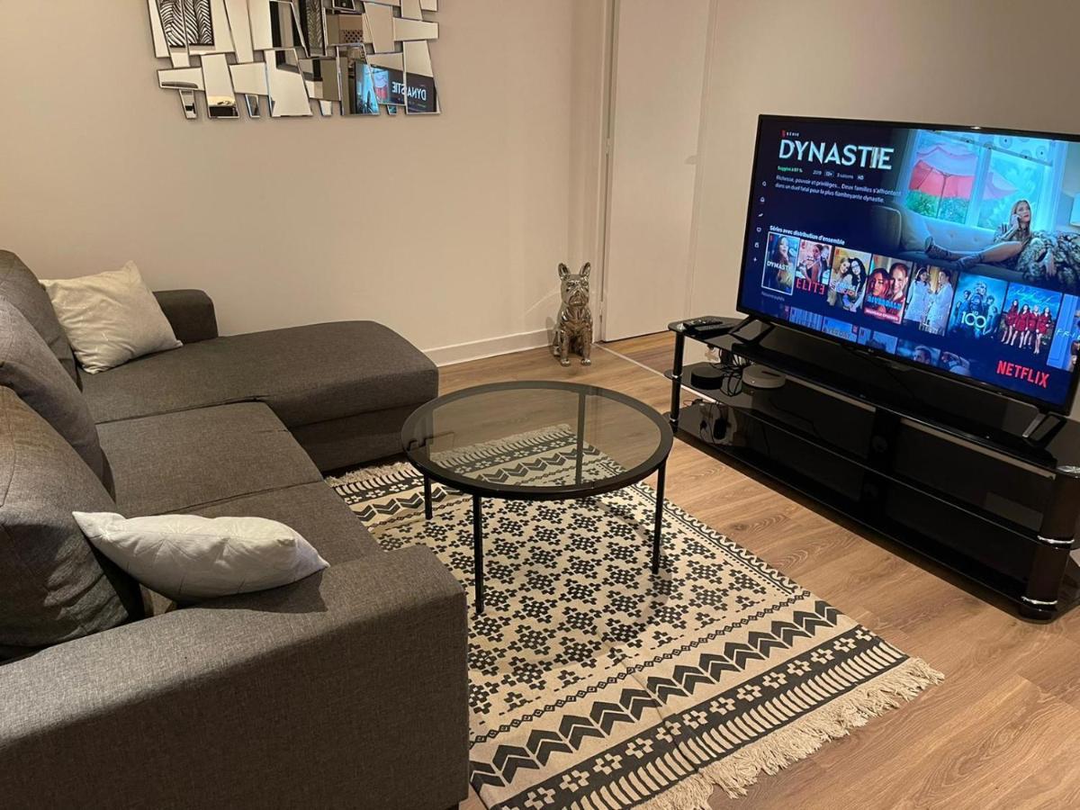 Le Black & White, Hyper Centre - Paisible- Wifi Hd- Netflix- Proche Gare -Ideal Couple Et Business Ниор Екстериор снимка