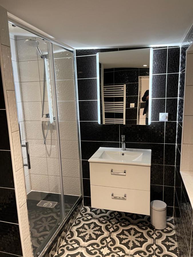 Le Black & White, Hyper Centre - Paisible- Wifi Hd- Netflix- Proche Gare -Ideal Couple Et Business Ниор Екстериор снимка